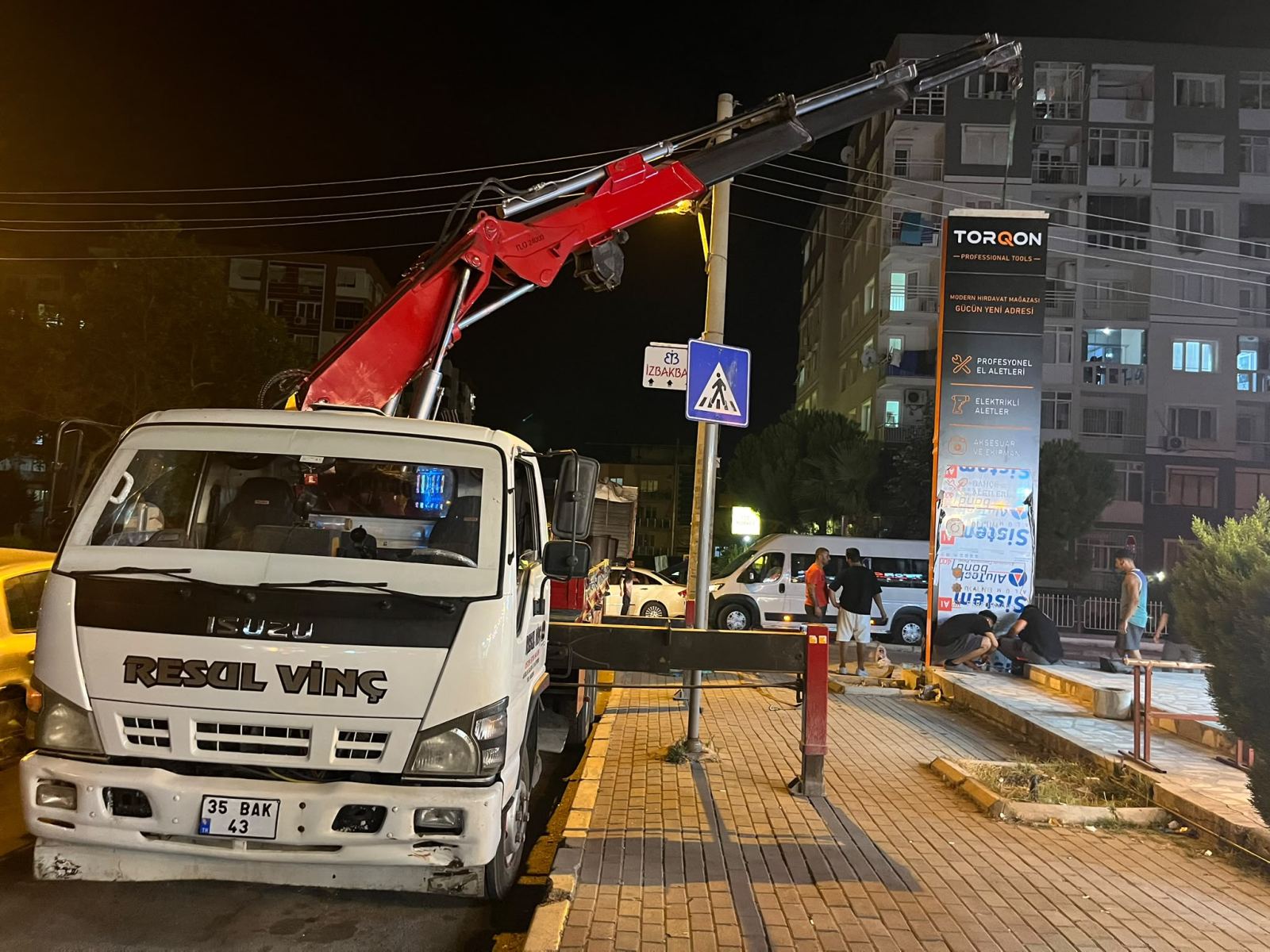 Gece Tabela Montajı